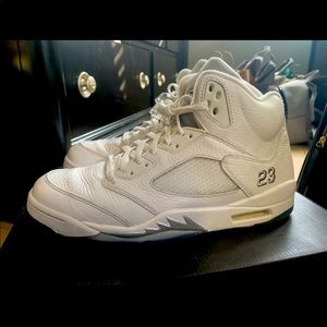 Air Jordan retro 4 whites